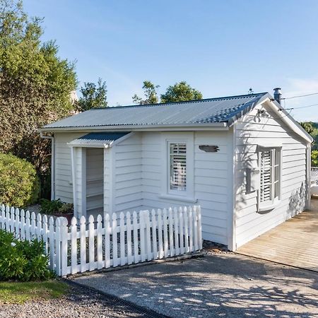 Kowhai Cottage & Studio Раглан Экстерьер фото