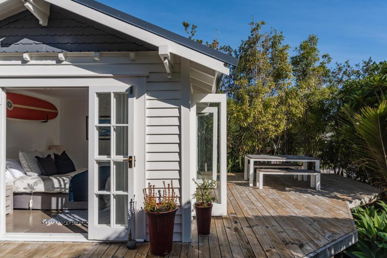 Kowhai Cottage & Studio Раглан Экстерьер фото