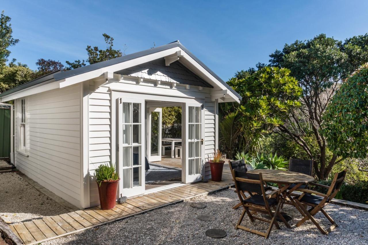 Kowhai Cottage & Studio Раглан Экстерьер фото